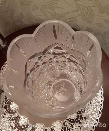 Хрустальная ваза с Олимпийской символикой СССР