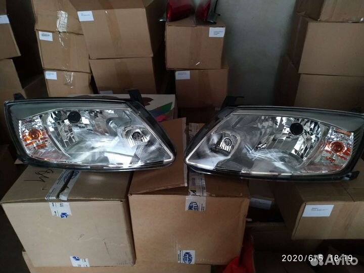 Фары Передние на Лада Гранта -1