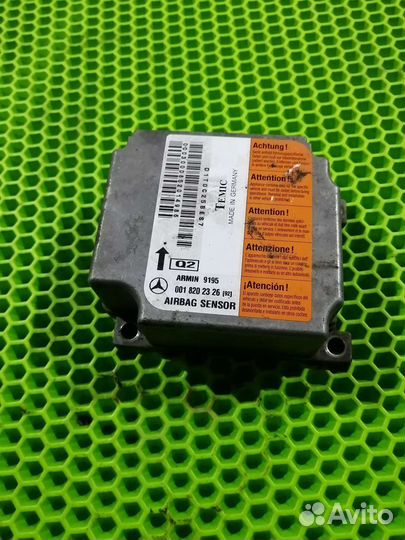 Блок управления SRS airbag Mercedes w210
