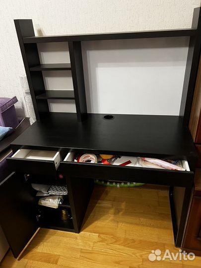 Компьютерный стол IKEA mikke