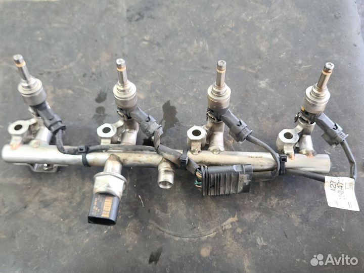 Форсунки топливные Mercedes Benz C180 turbo