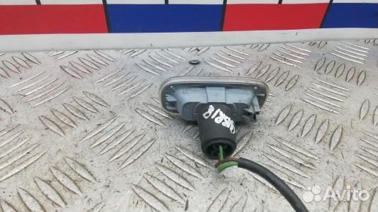 Повторитель поворота крыла передний правый audi A6