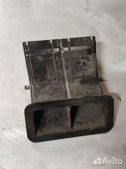 Дефлектор воздушный под торпедо Porsche Cayenne S