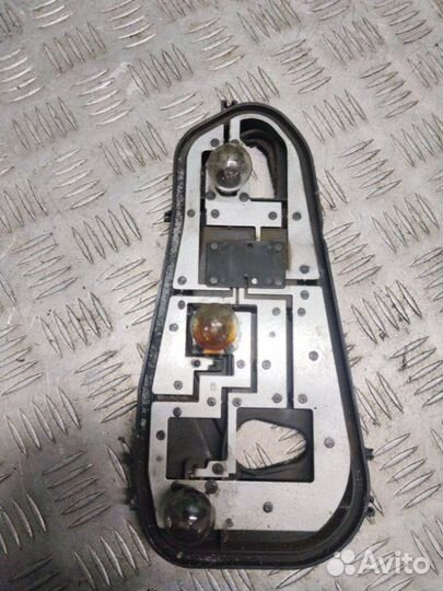 Плата заднего фонаря правая Renault Logan 1