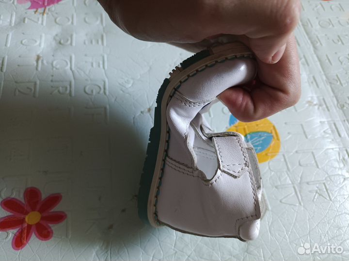 Сандалии для девочки 19 размер