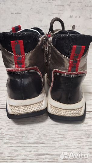 Ботинки детские