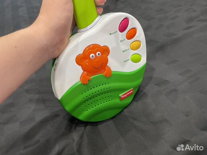 Музыкальный мобиль на кроватку