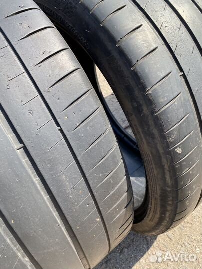 Michelin Pilot Sport 4 S 315/30 R22