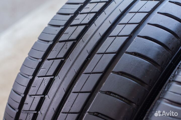 RoadX RXQuest SU01 245/45 R21 104Y