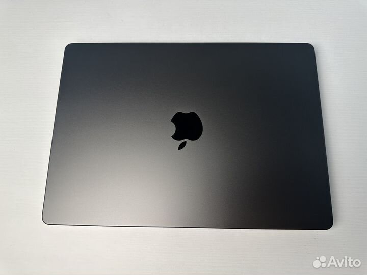 MacBook Pro 14 2023 M3 Pro 18/512Gb Новый, 2 цикла