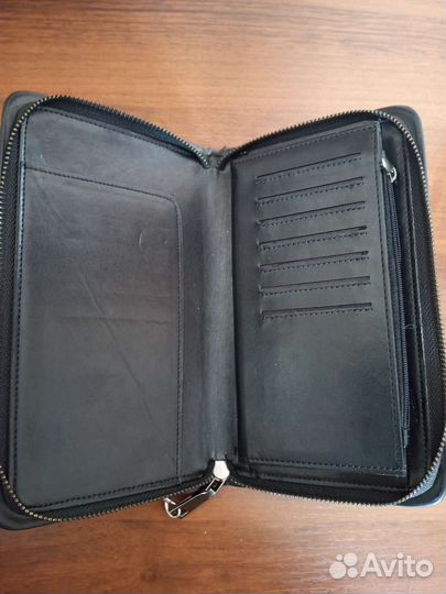 Мужской кожаный клатч