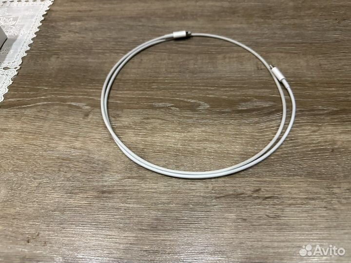 Кабель Apple USB Type-C - Lightning, 1 м, белый