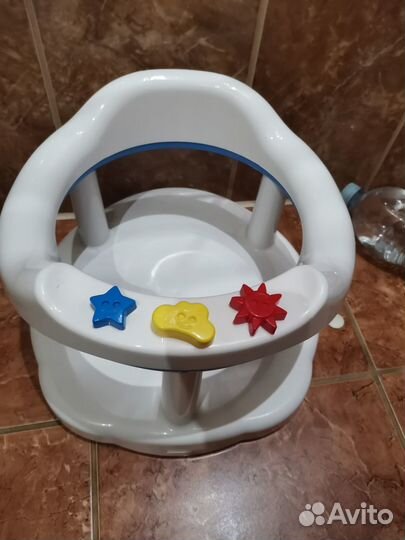 Стульчик для купания в ванной