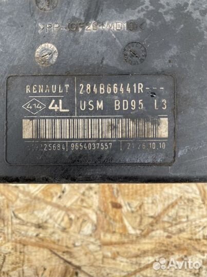 Блок предохранителей renault megane 3