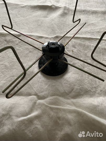 Устройство для перемотки ниток