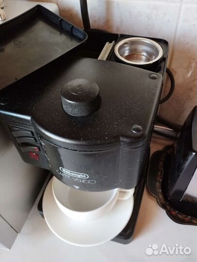 Кофеварка рожковая delonghi