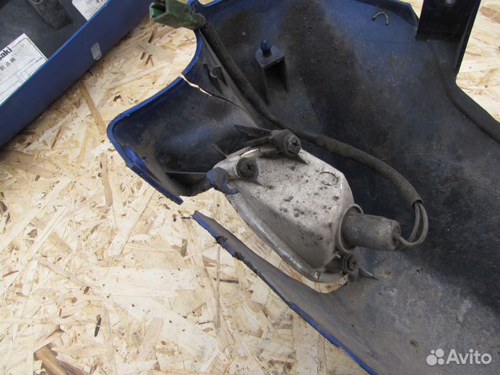 Пластик задний левый Kawasaki ZZR400-1 (ZX400K)