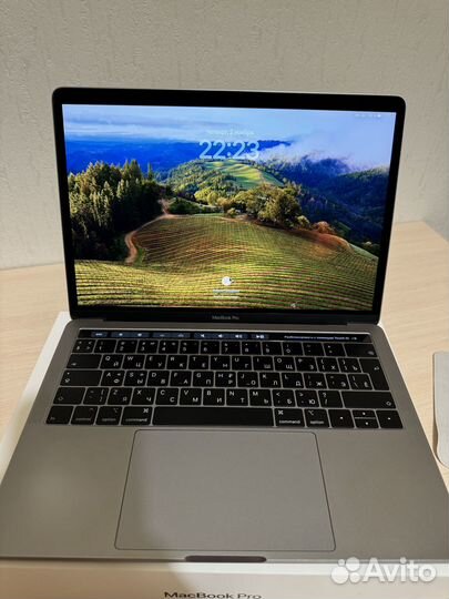 MacBook Pro 13 2019 touch bar