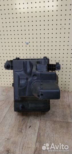 Корпус воздушного фильтра Ford Focus II