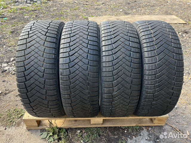 Pirelli Ice Zero FR 235/55 R19