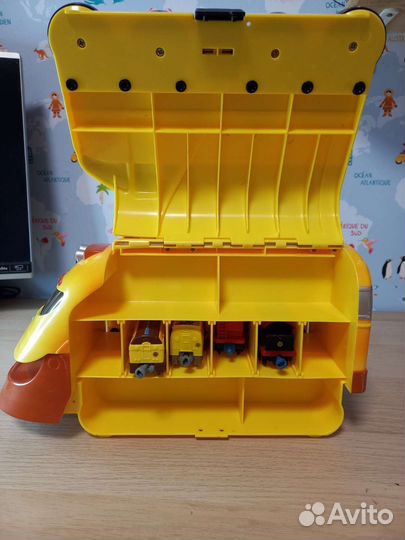 Чаггингтон кейс для хранения паровозиков