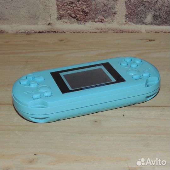 Карманная игровая приставка 68 встроенных игр