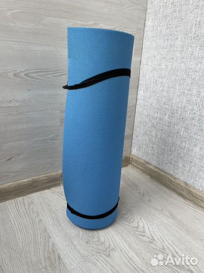 Коврик для йоги и фитнеса