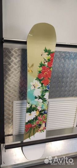 Сноуборд capita