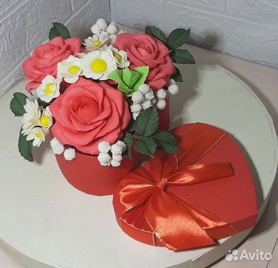 Шоколадные цветы, сладкий подарок