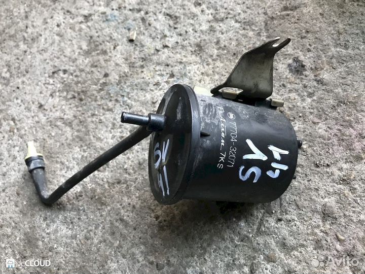 Фильтр паров топлива на toyota camry SV41 3SFE