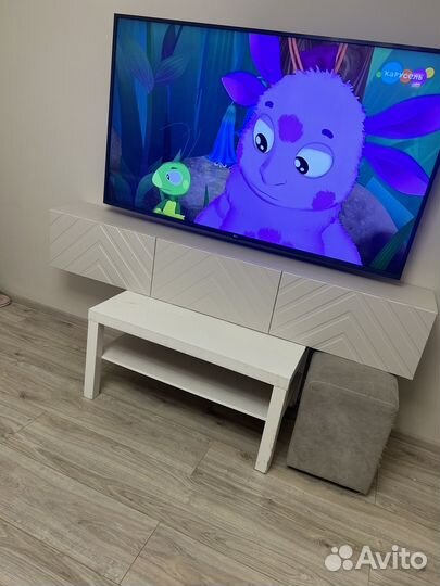 Полка настенная новая