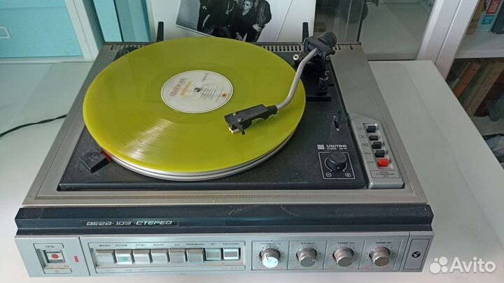 Проигрыватель винила Вега 109 стерео