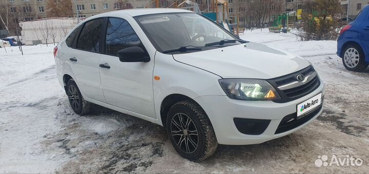 LADA Granta 1.6 МТ, 2017, 152 805 км