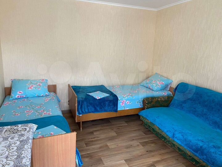 Комната 16 м² в 4-к., 1/2 эт.