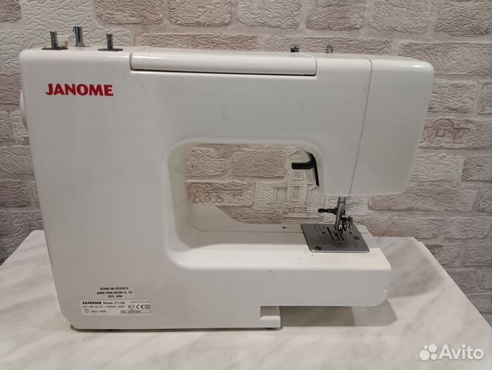 Швейная машина Janome JT1108