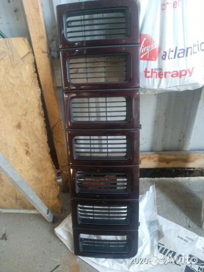 Решетка радиатора на джип гран черокки 1999г