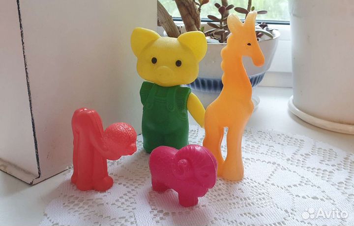 Игрушки пакетом из пластмассы СССР