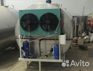 Танк охладитель молока закрытого типа 1000л г685
