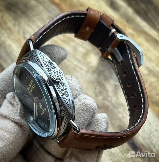 Часы мужские Panerai коричневый, кожа