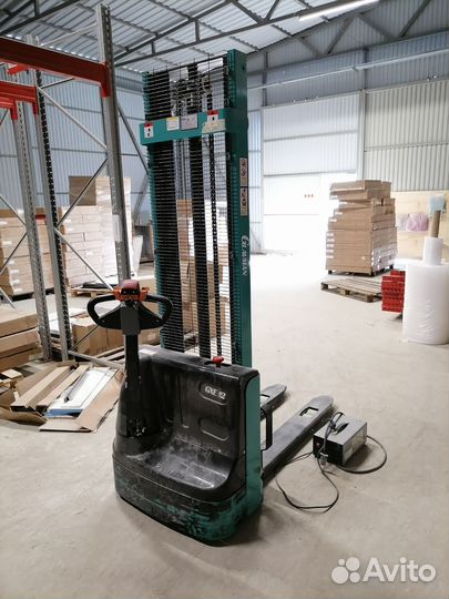 Электроштабелер бу