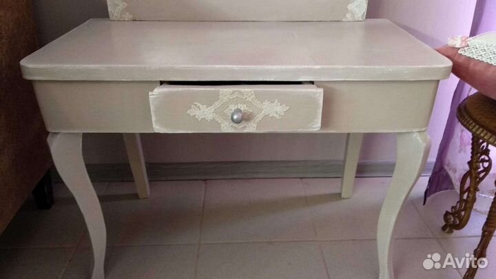 Трюмо с зеркалом винтажное