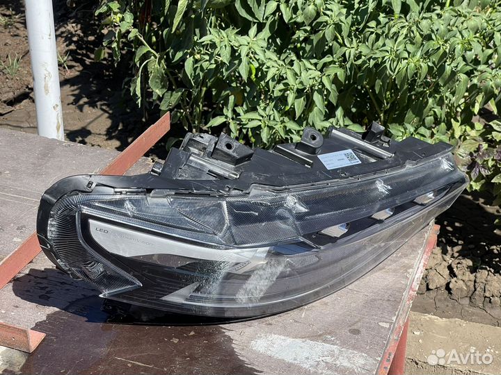 Фара правая Haval F7x 2020 сломаны 2 ушка