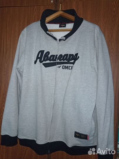 Толстовка без капюшона на молнии - зипка