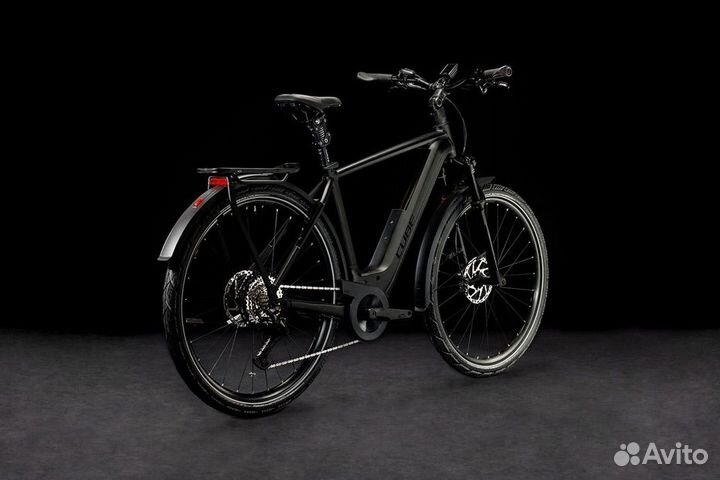 Cube Kathmandu Hybrid SLT 750 2023