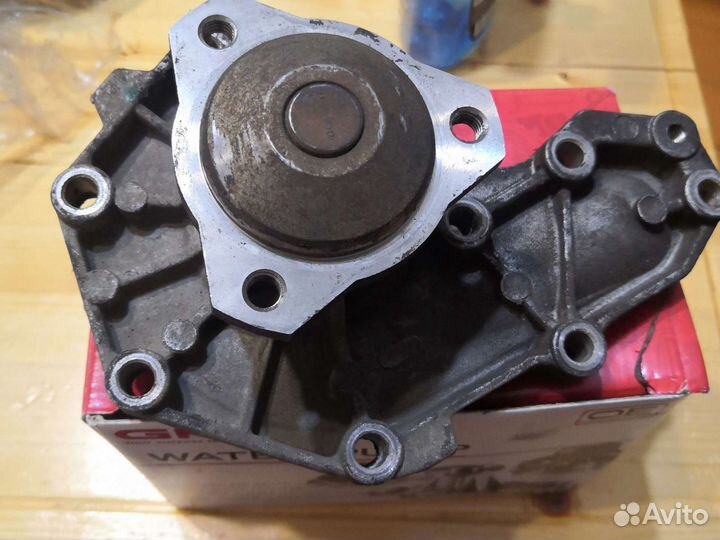 Помпа рено 1,8-2,0