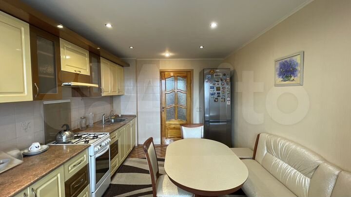 2-к. квартира, 78 м², 9/9 эт.