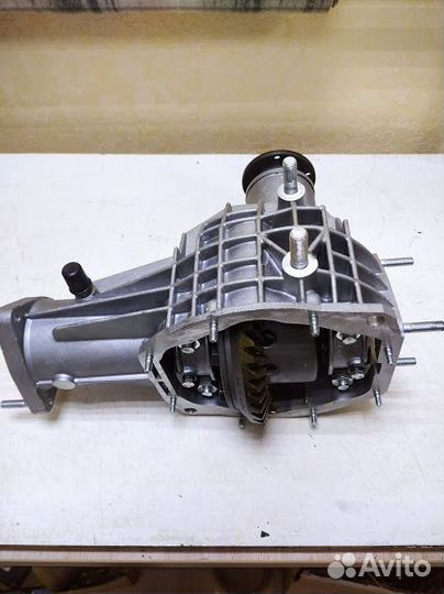Передний редуктор с самоблоком. Нива