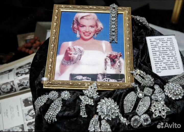 Винтажные Серьги на винтах в стиле Мэрилин Монро