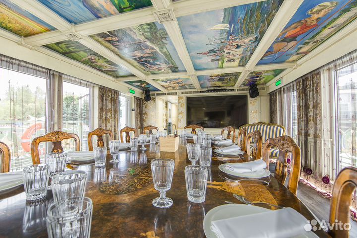 Мини Круиз на премиум-теплоходе Поручик Ржевский