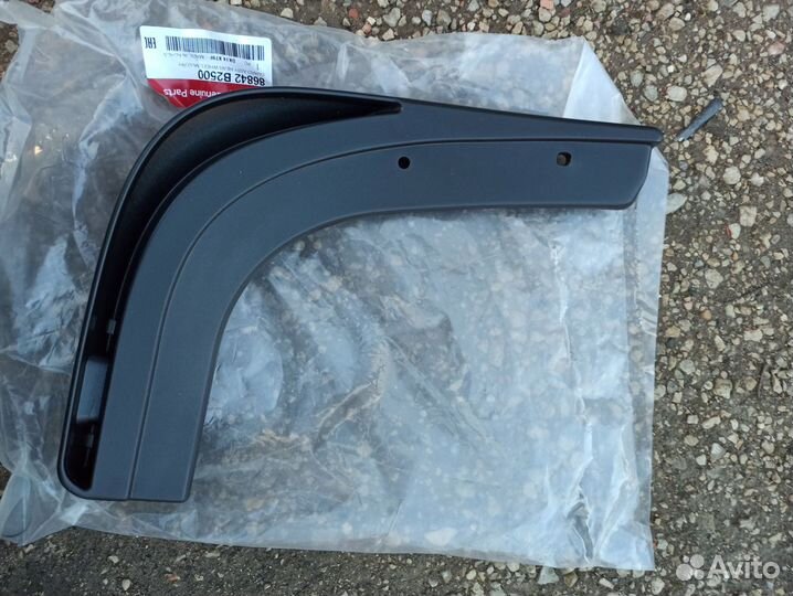 Брызговик задний правый Kia Soul PS